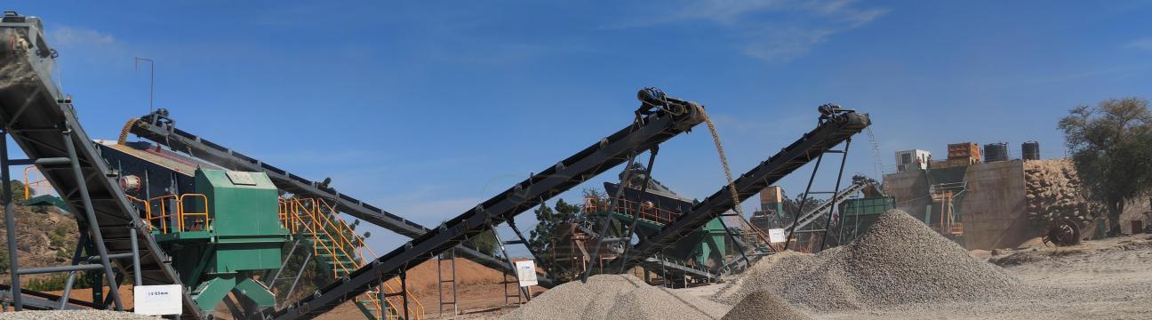 Crushing in mineral processing